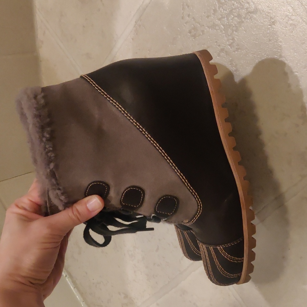 UGG Alasdair Wedge brown/tan Boots sz 9 - Picture 4 of 10